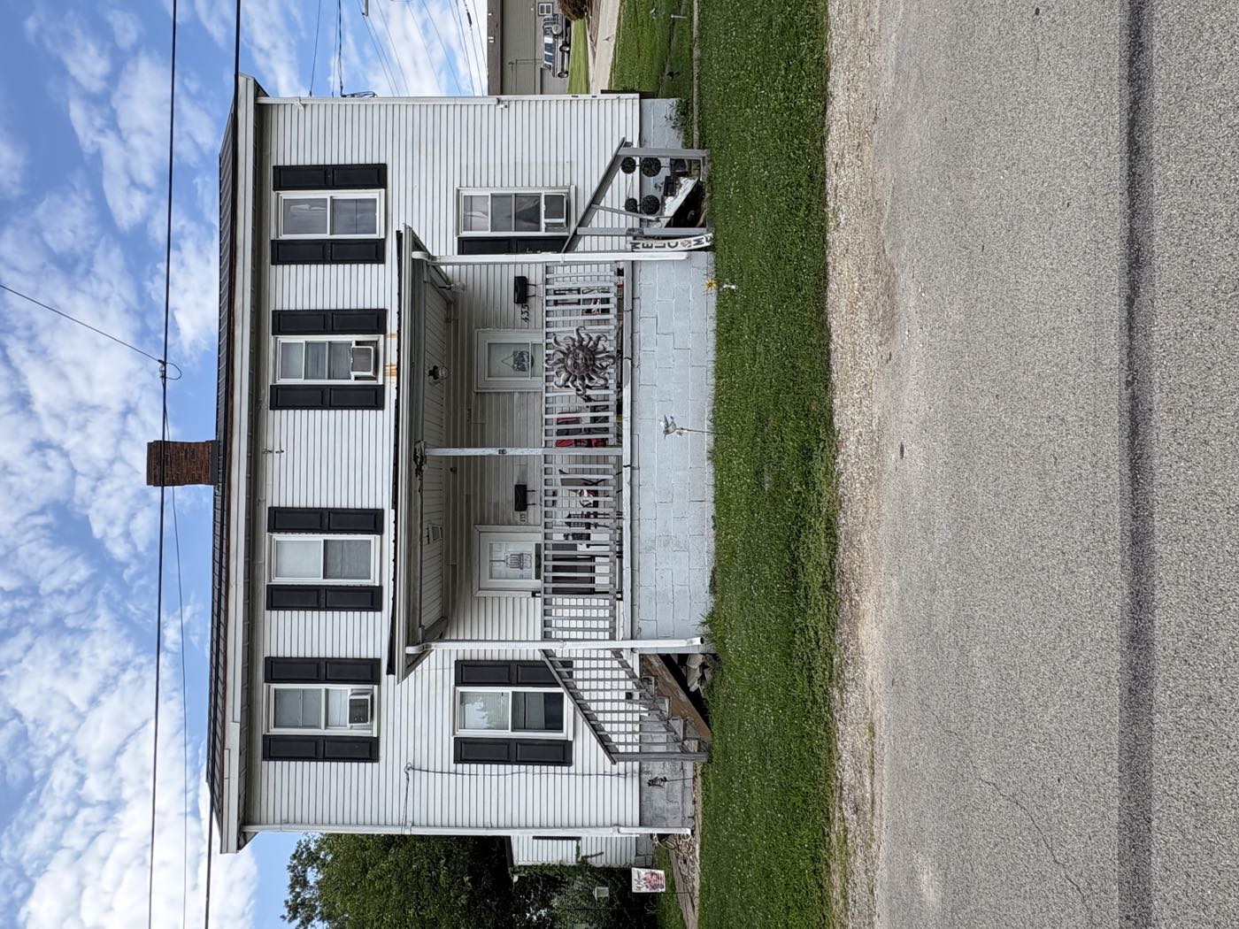 433-435 Bluff St., Belle Vernon — building exterior