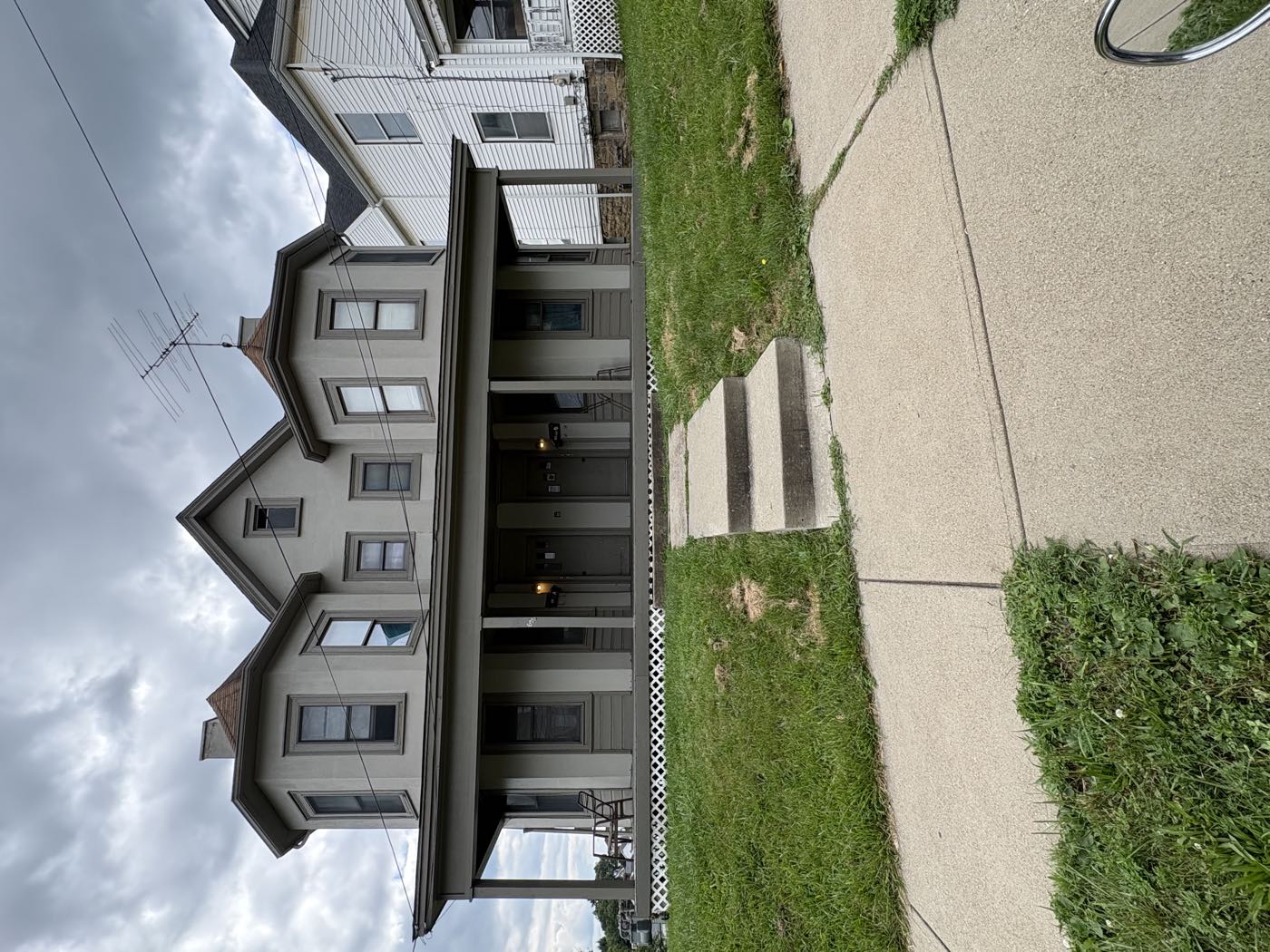 625 N. Main St., Washington — building exterior