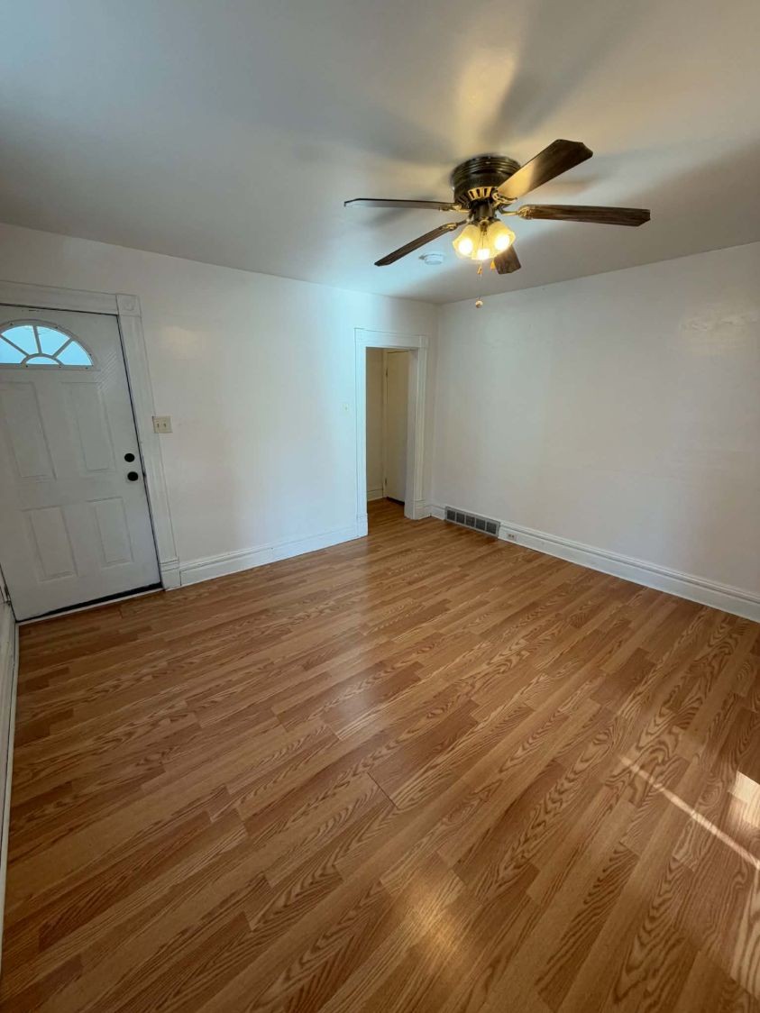 202-204 N. 3rd St., 202 Apt 1 — Living room